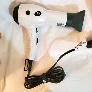 T3 Featherweight Professional Hair Dryer